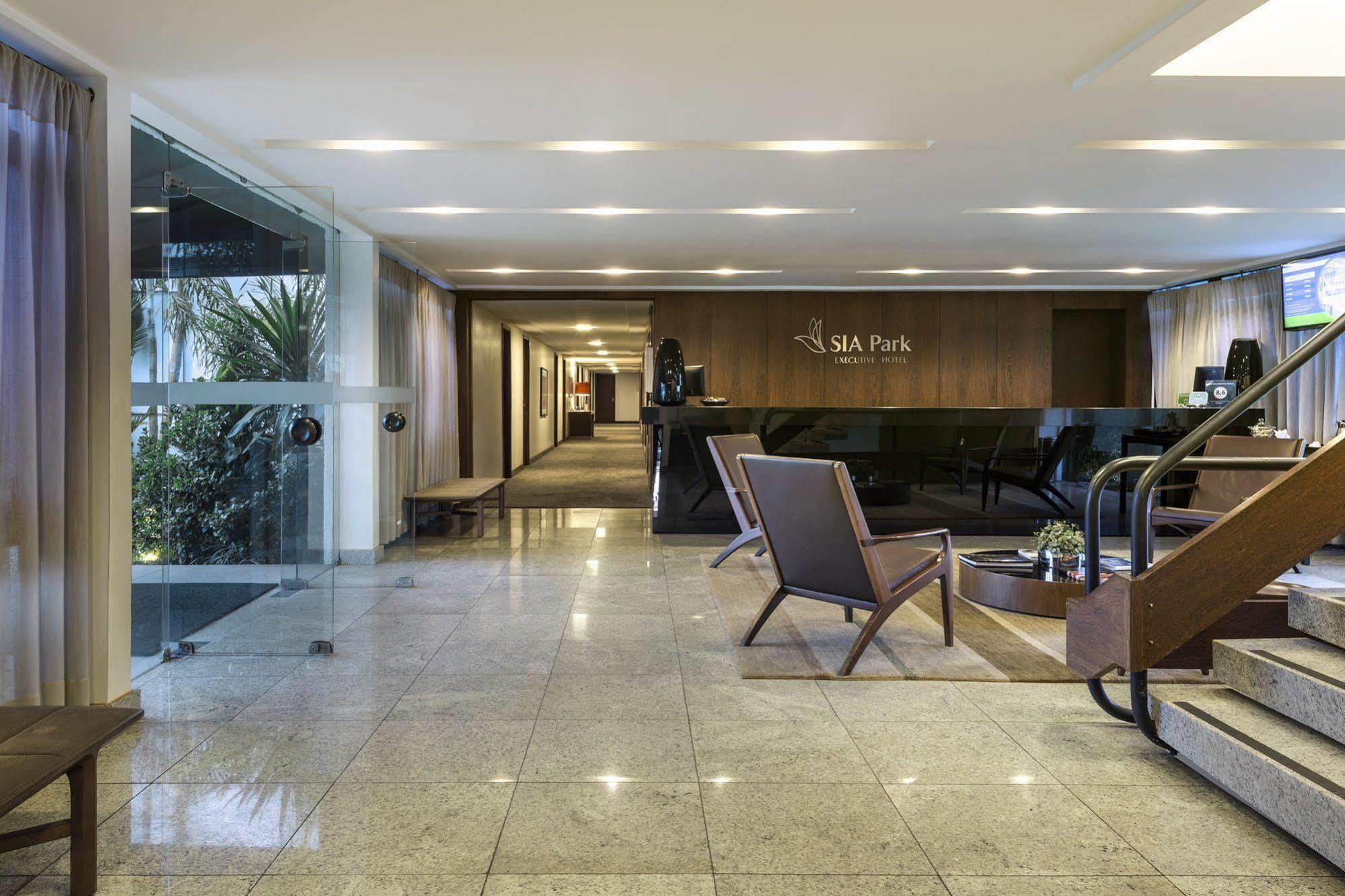 Sia Park Executive Hotel Candangolandia ภายนอก รูปภาพ